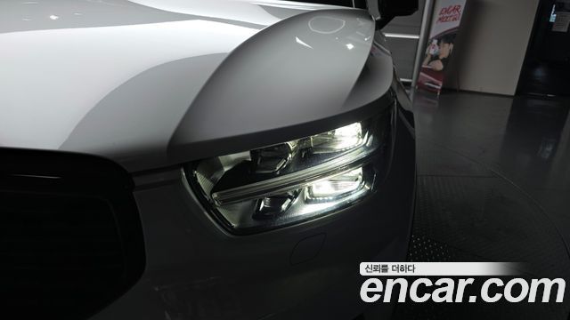 Volvo XC40 2019 — photo 8