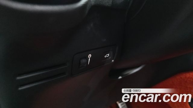 Volvo XC40 2019 — photo 32