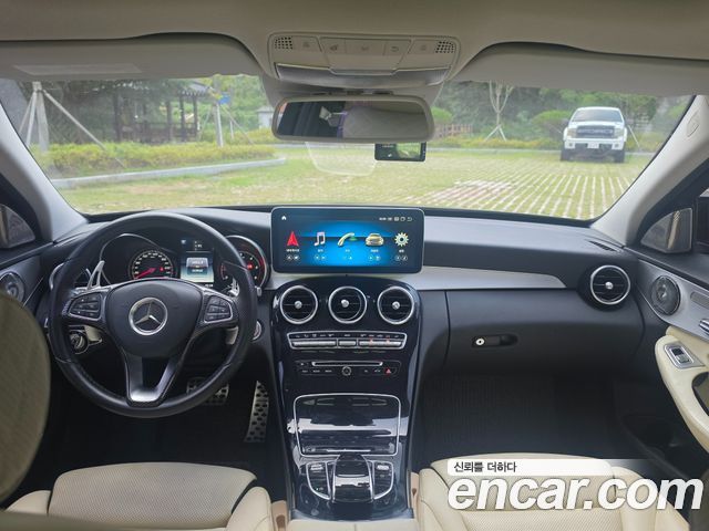 Mercedes-Benz C-Class 2016 — photo 11