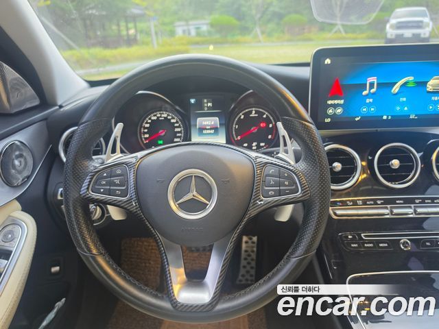 Mercedes-Benz C-Class 2016 — photo 13