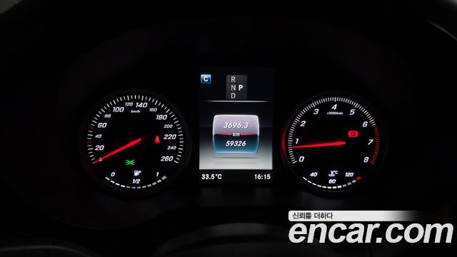 Mercedes-Benz GLC-Class 2019 — photo 11