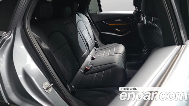 Mercedes-Benz GLC-Class 2019 — photo 17