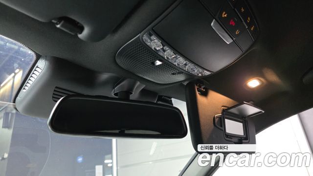 Mercedes-Benz GLC-Class 2019 — photo 28