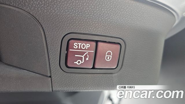 Mercedes-Benz GLC-Class 2019 — photo 30