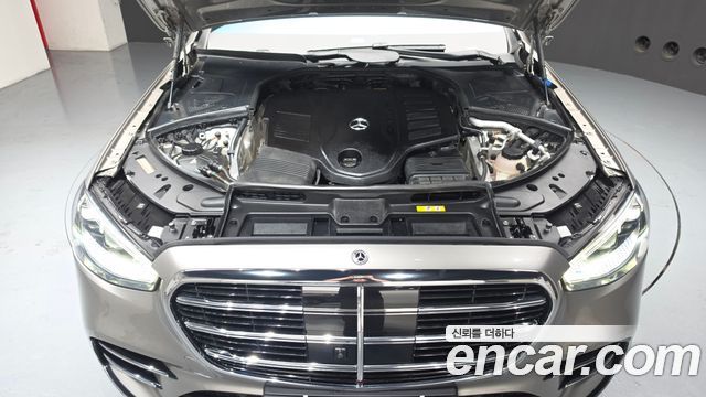 Mercedes-Benz S-Class 2022 — photo 6
