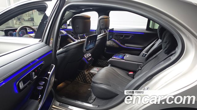 Mercedes-Benz S-Class 2022 — photo 12