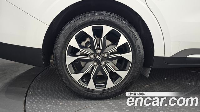 Kia Canival 2021 — photo 5