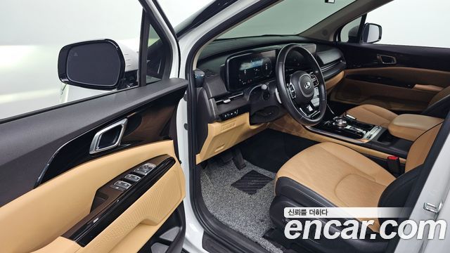 Kia Canival 2021 — photo 13