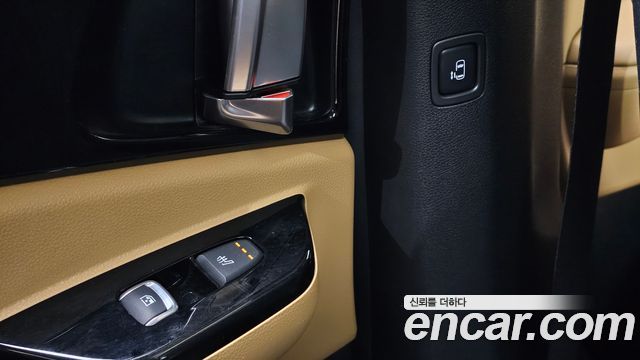 Kia Canival 2021 — photo 23