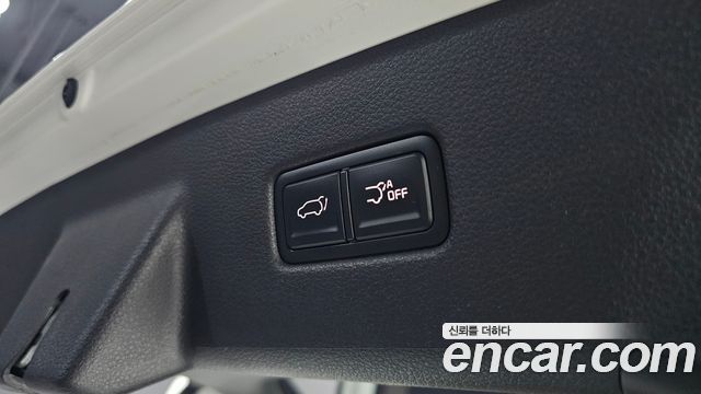 Kia Canival 2021 — photo 24