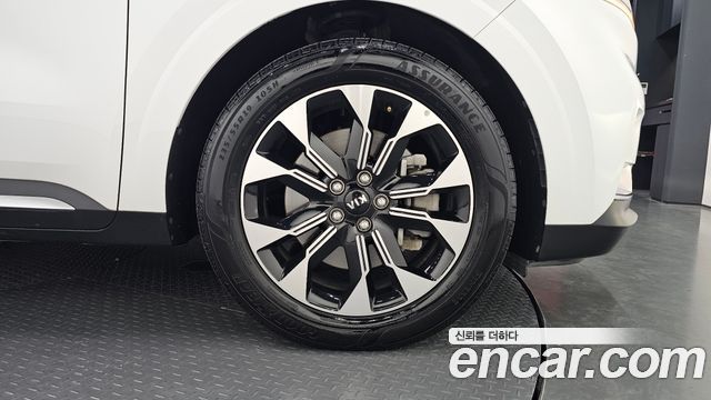 Kia Canival 2021 — photo 7