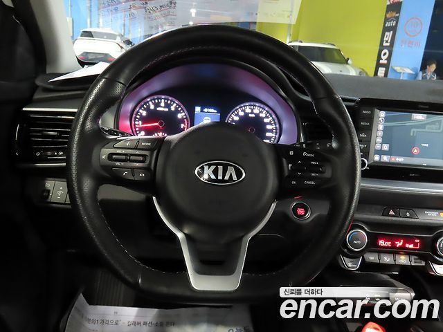 Kia Stonic 2020 — photo 10