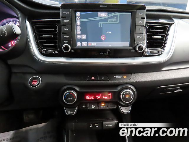 Kia Stonic 2020 — photo 12