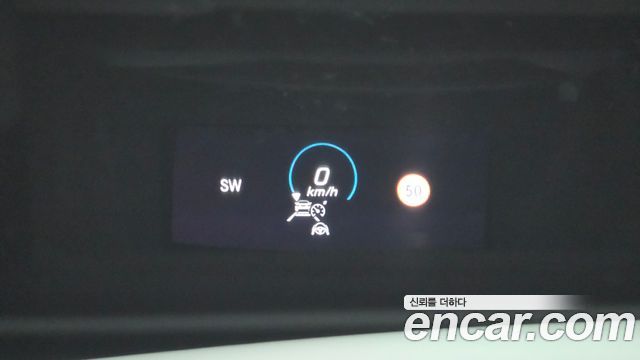Mercedes-Benz E-Class 2023 — photo 25