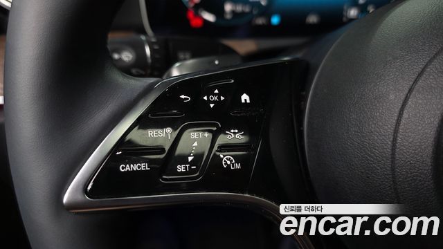 Mercedes-Benz E-Class 2023 — photo 29