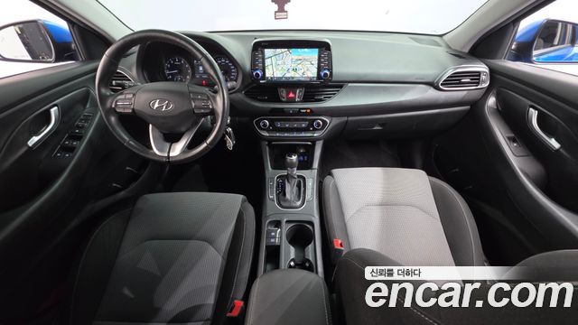 Hyundai i30 2017 — photo 10