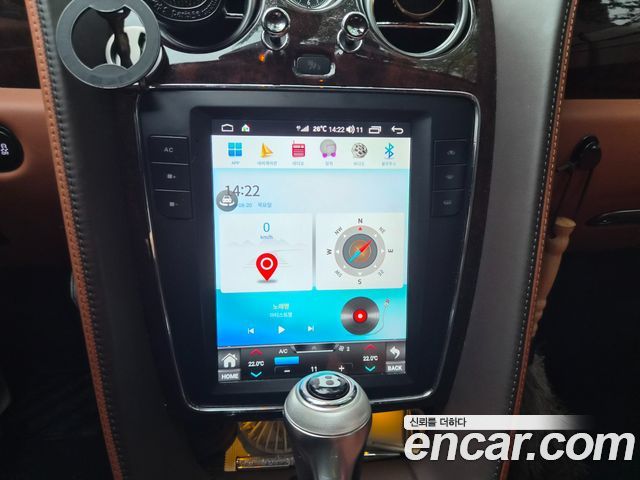 Bentley Continental 2016 — photo 13