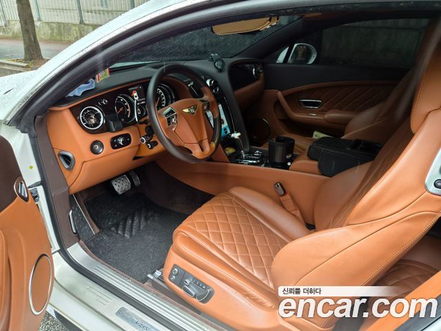 Bentley Continental 2016 — photo 15