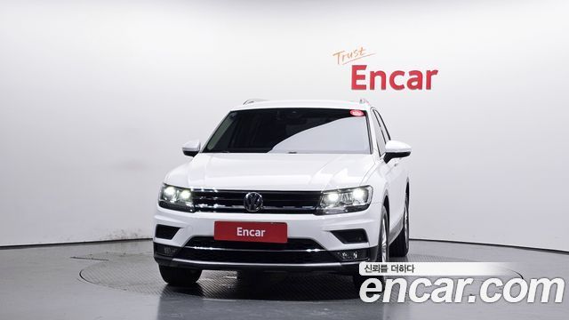 Volkswagen Tiguan 2018 — photo 3