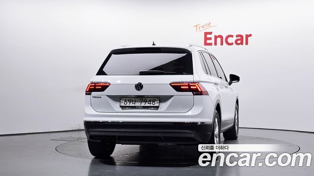 Volkswagen Tiguan 2018 — photo 4