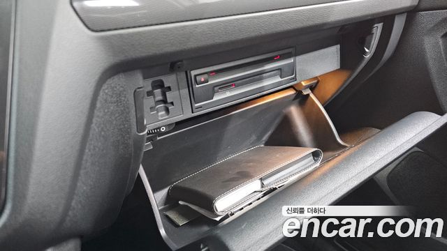 Volkswagen Tiguan 2018 — photo 26