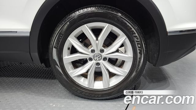 Volkswagen Tiguan 2018 — photo 7
