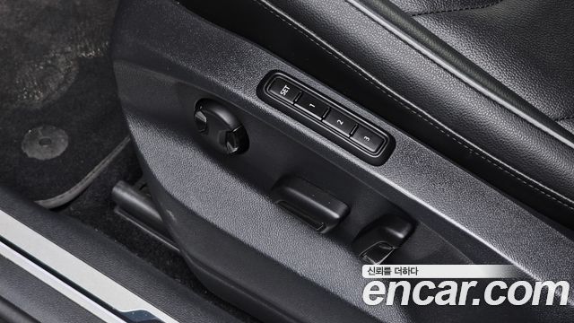 Volkswagen Tiguan 2018 — photo 28