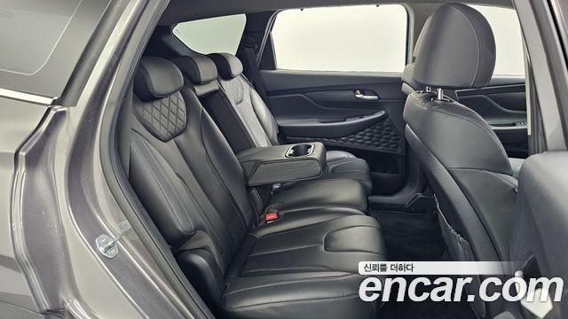Hyundai Santafe 2022 — photo 18