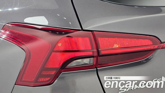 Hyundai Santafe 2022 — photo 9