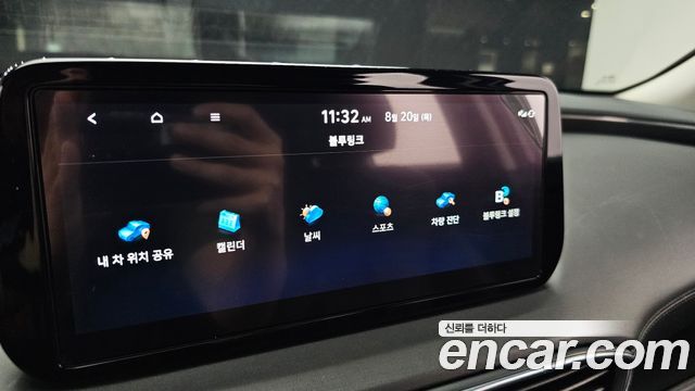 Hyundai Santafe 2022 — photo 31
