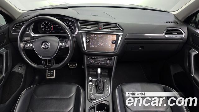 Volkswagen Tiguan 2018 — photo 10