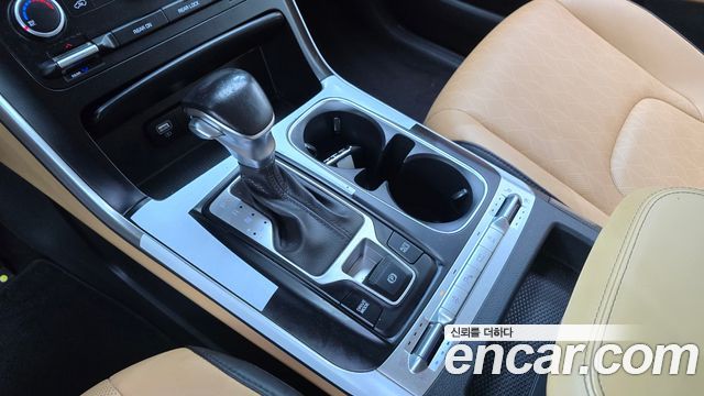 Kia Canival 2021 — photo 12