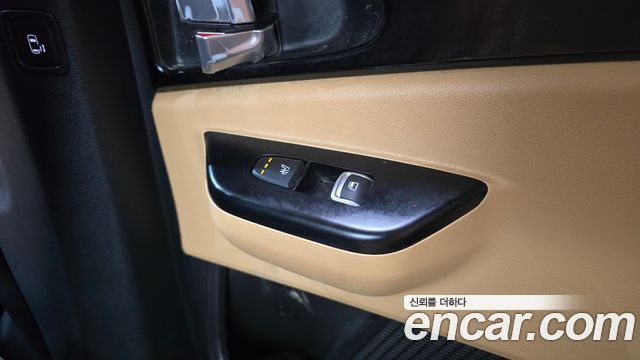 Kia Canival 2021 — photo 23