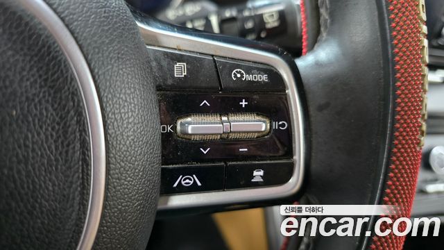 Kia Canival 2021 — photo 25