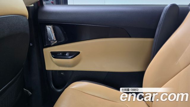 Kia Canival 2021 — photo 15