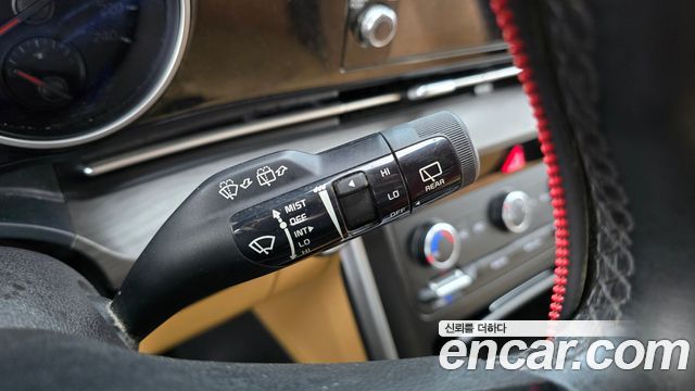 Kia Canival 2021 — photo 28