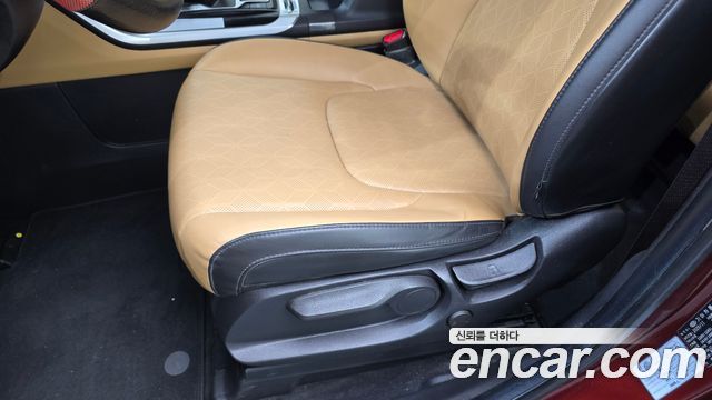 Kia Canival 2021 — photo 31