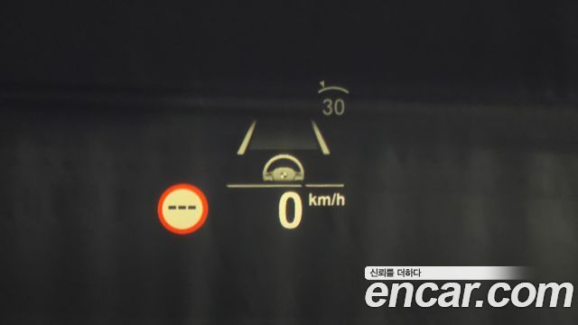 BMW 7-Series 2020 — photo 31