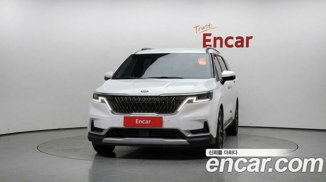 Kia Canival 2021 — photo 3