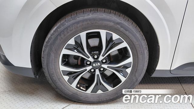 Kia Canival 2021 — photo 5