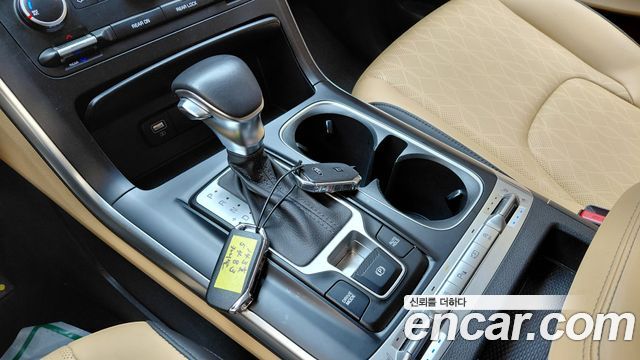 Kia Canival 2021 — photo 12
