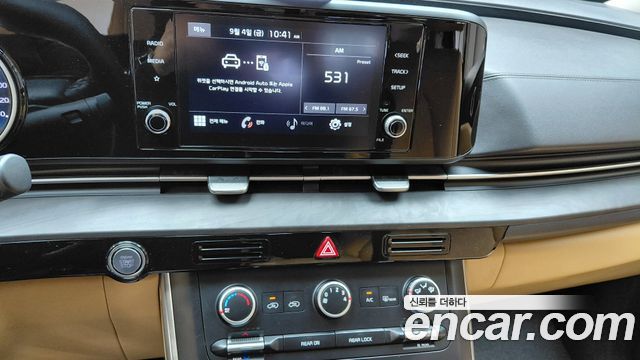 Kia Canival 2021 — photo 21