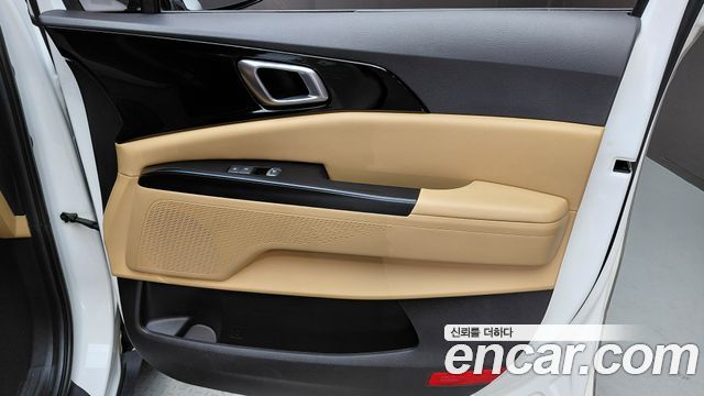Kia Canival 2021 — photo 14