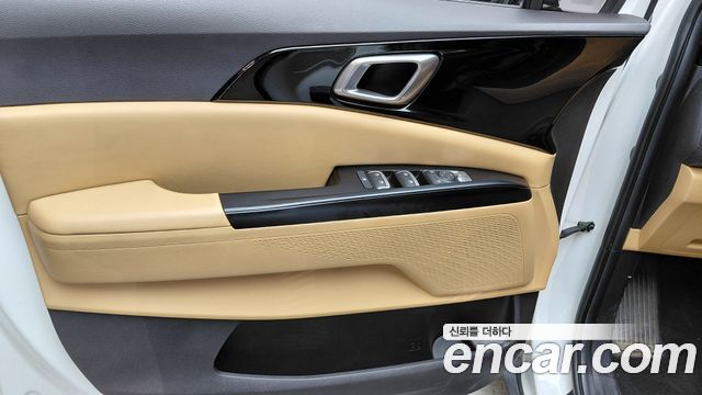 Kia Canival 2021 — photo 15