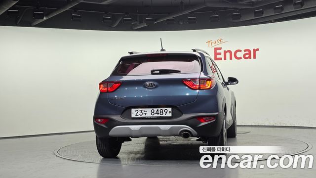 Kia Stonic 2018 — photo 4
