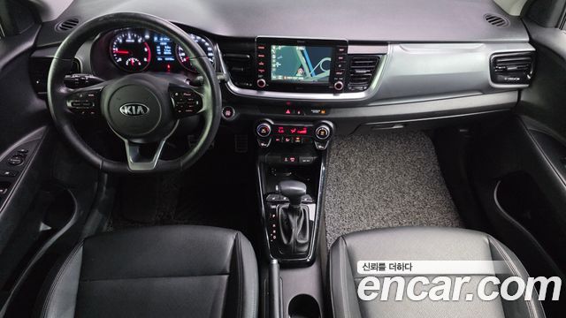 Kia Stonic 2018 — photo 10