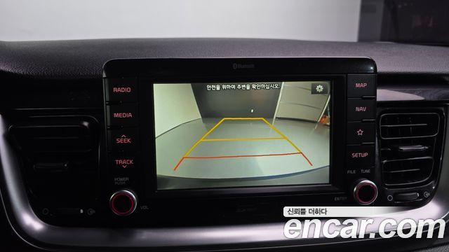 Kia Stonic 2018 — photo 21