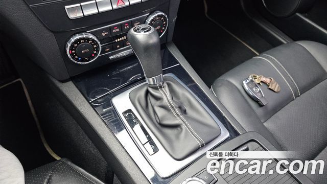 Mercedes-Benz C-Class 2013 — photo 9