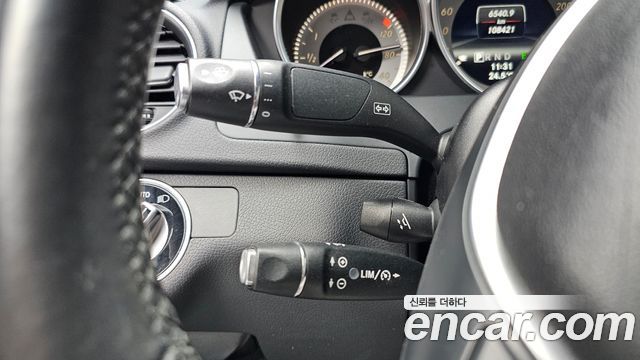 Mercedes-Benz C-Class 2013 — photo 16