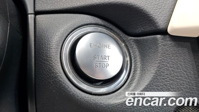 Mercedes-Benz C-Class 2013 — photo 19